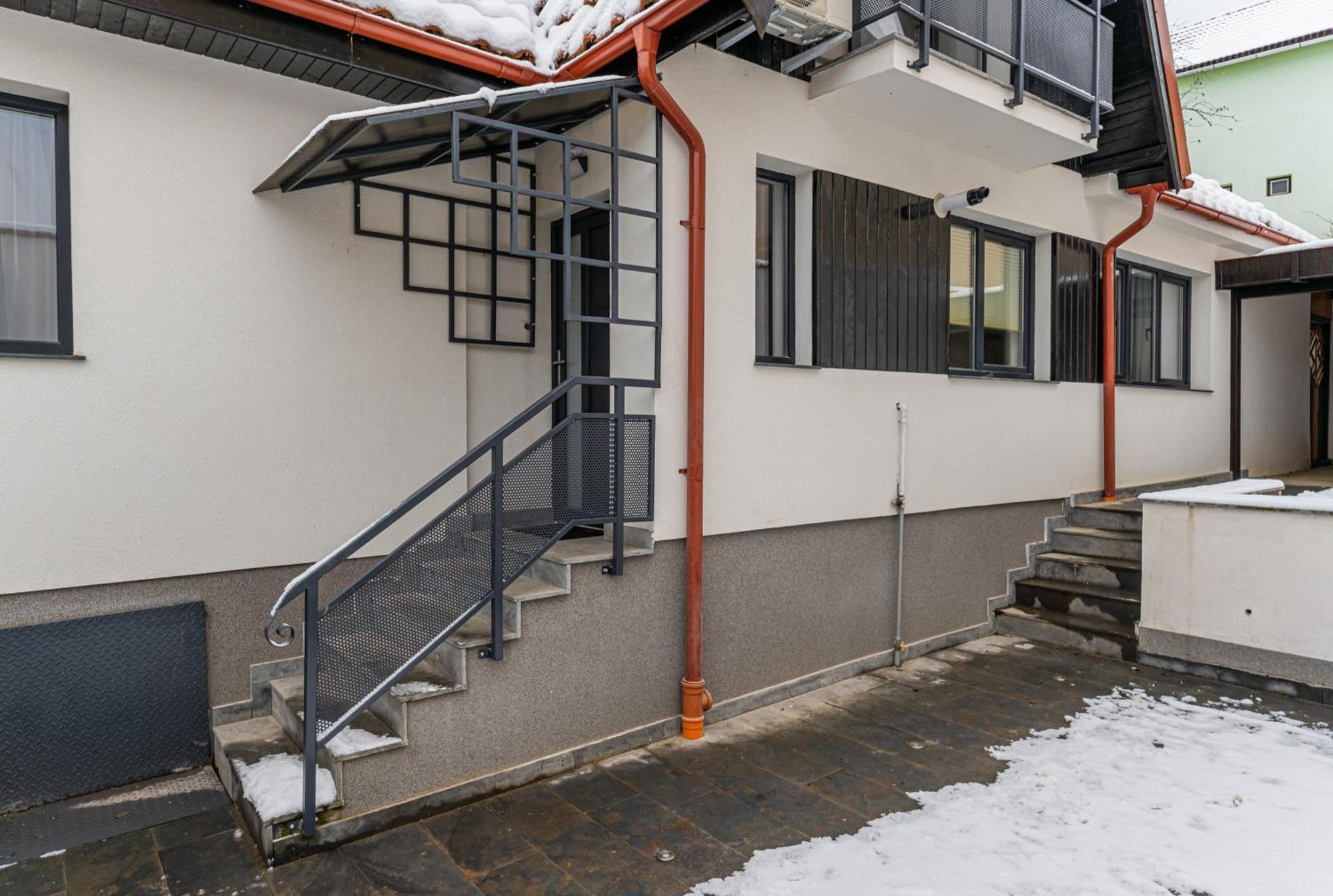 Sun Villas Accommodation Braşov Eksteriør bilde